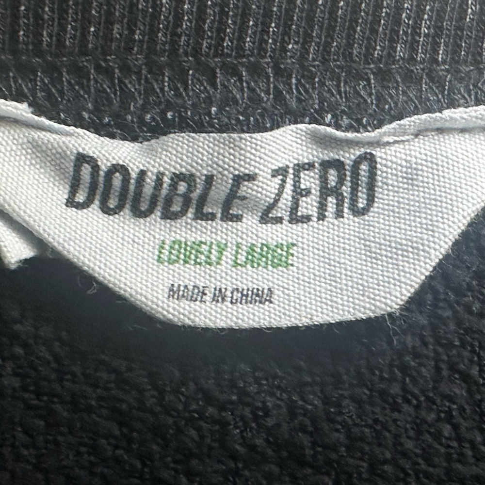 NWOT SIZE L Double Zero Charcoal Cropped Sweatshirt - Picture 7 of 10